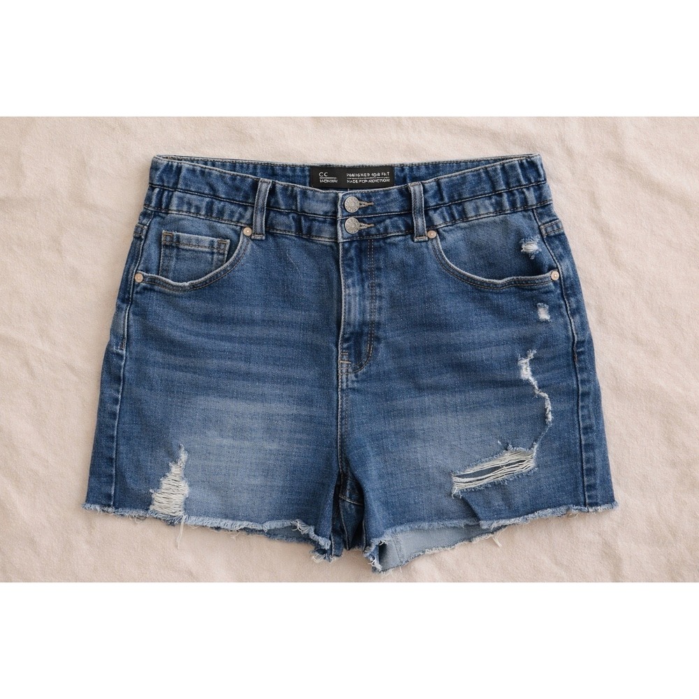 City‎ Chic Denim Shorts Size 16 High Rise Distressed Frayed Hem Stretch Jean